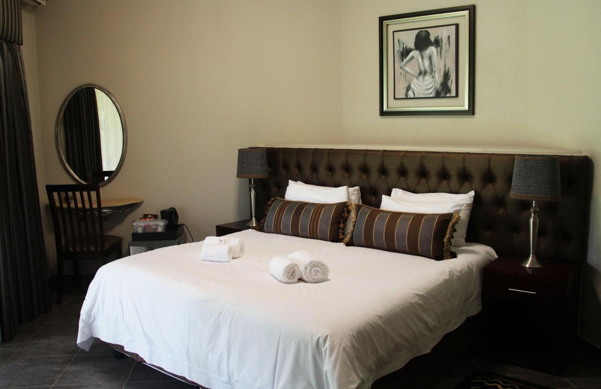 Bush Lovers Lodge โมดิมอเลอ ห้อง รูปภาพ