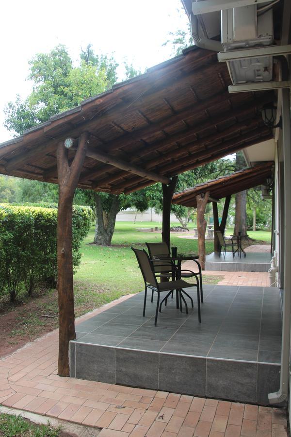 Bush Lovers Lodge โมดิมอเลอ ห้อง รูปภาพ